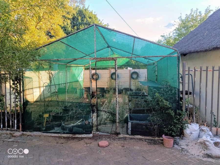 4 Bedroom Property for Sale in Langenhovenpark Free State